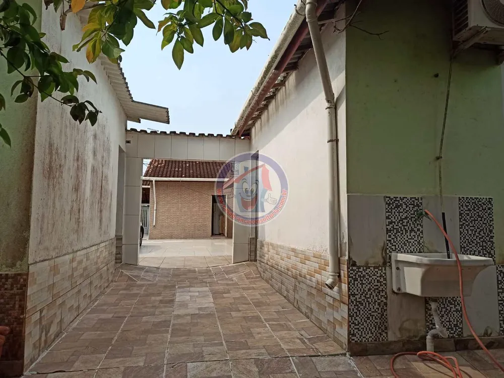 Casa, 4 quartos, 250 m² - Foto 1