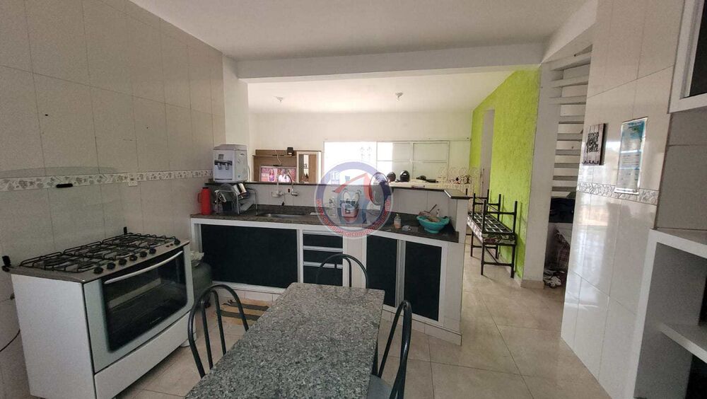 Sobrado à venda com 4 quartos, 167m² - Foto 2