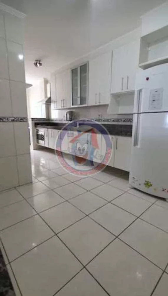 Apartamento à venda com 3 quartos, 130m² - Foto 2