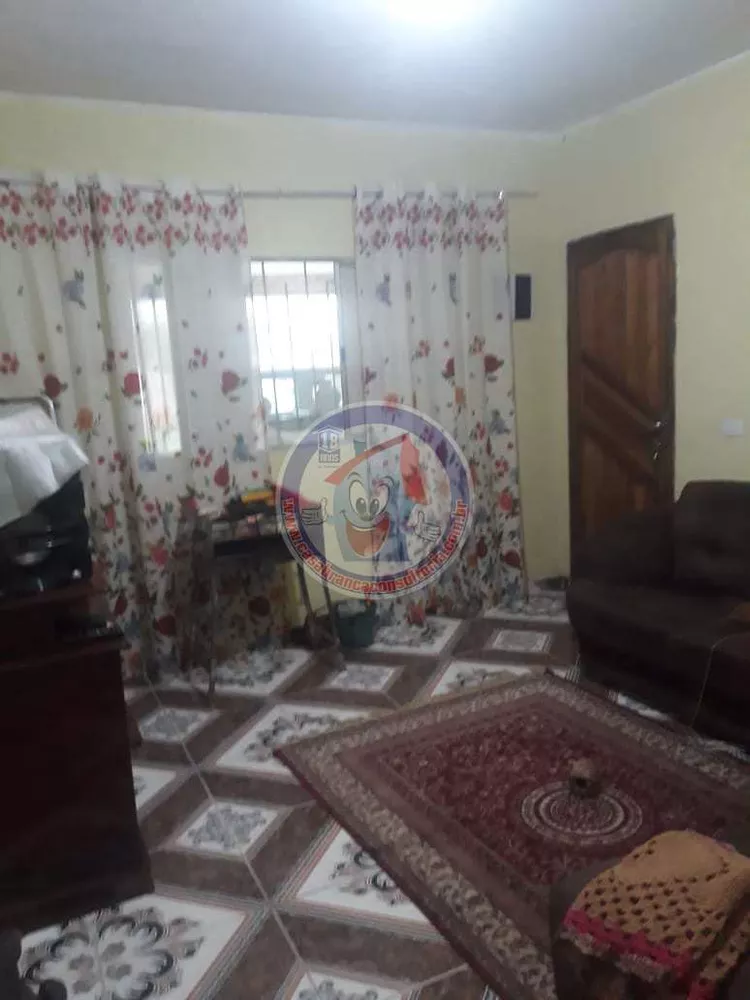 Casa à venda com 3 quartos, 140m² - Foto 1