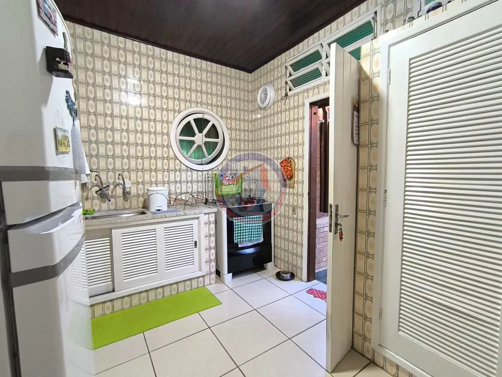 Casa, 6 quartos, 334 m² - Foto 3
