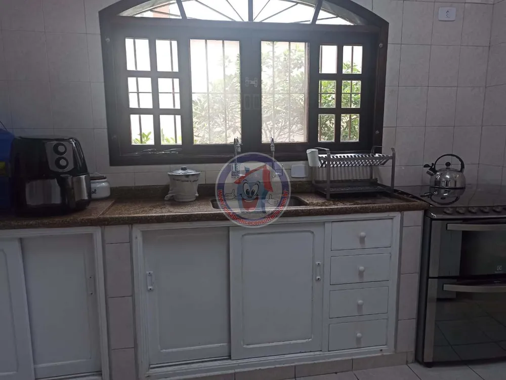 Casa, 3 quartos, 300 m² - Foto 8