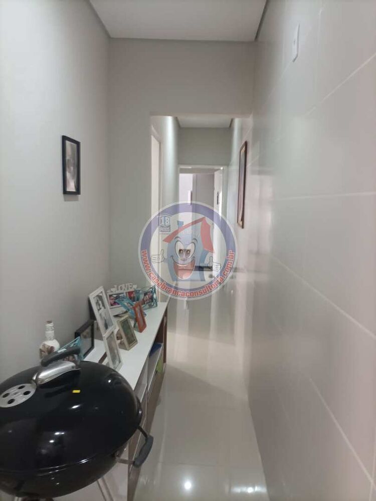Casa à venda com 3 quartos, 75m² - Foto 3