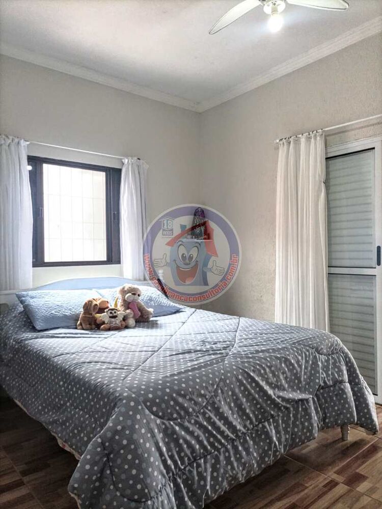 Casa à venda com 3 quartos, 75m² - Foto 7