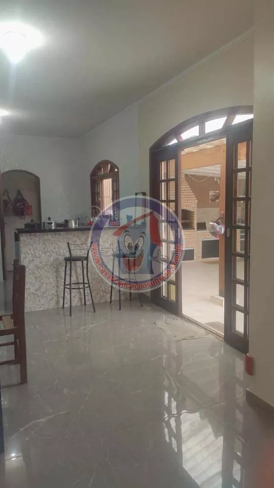 Sobrado à venda com 2 quartos, 178m² - Foto 4