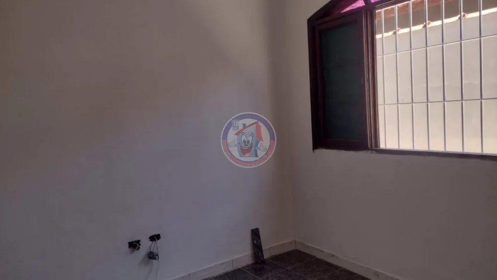 Casa, 5 quartos, 138 m² - Foto 3