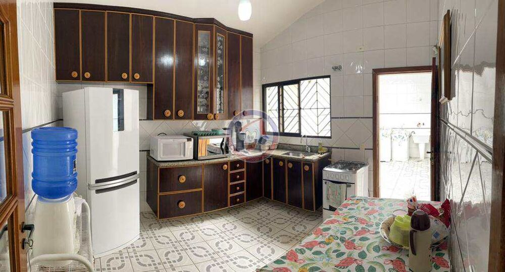 Casa, 2 quartos, 130 m² - Foto 1