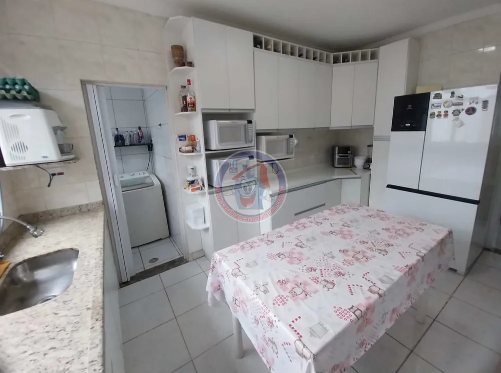 Casa, 3 quartos, 200 m² - Foto 6