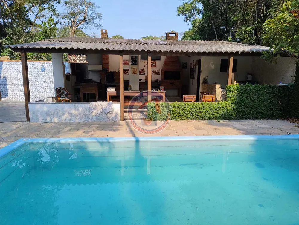 Chácara, 4 quartos, 560 m² - Foto 1