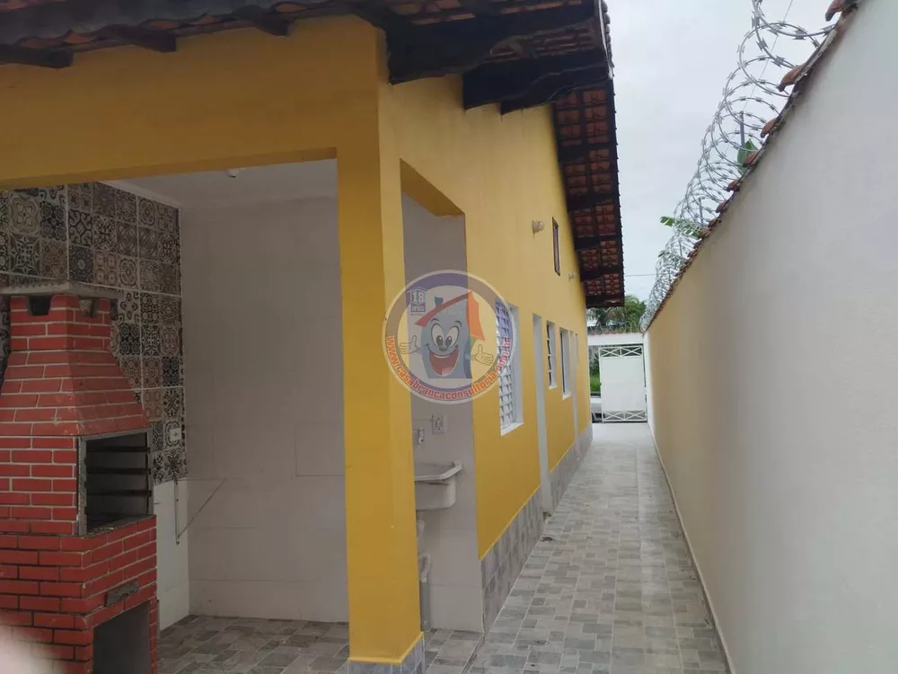 Casa à venda com 2 quartos, 60m² - Foto 3