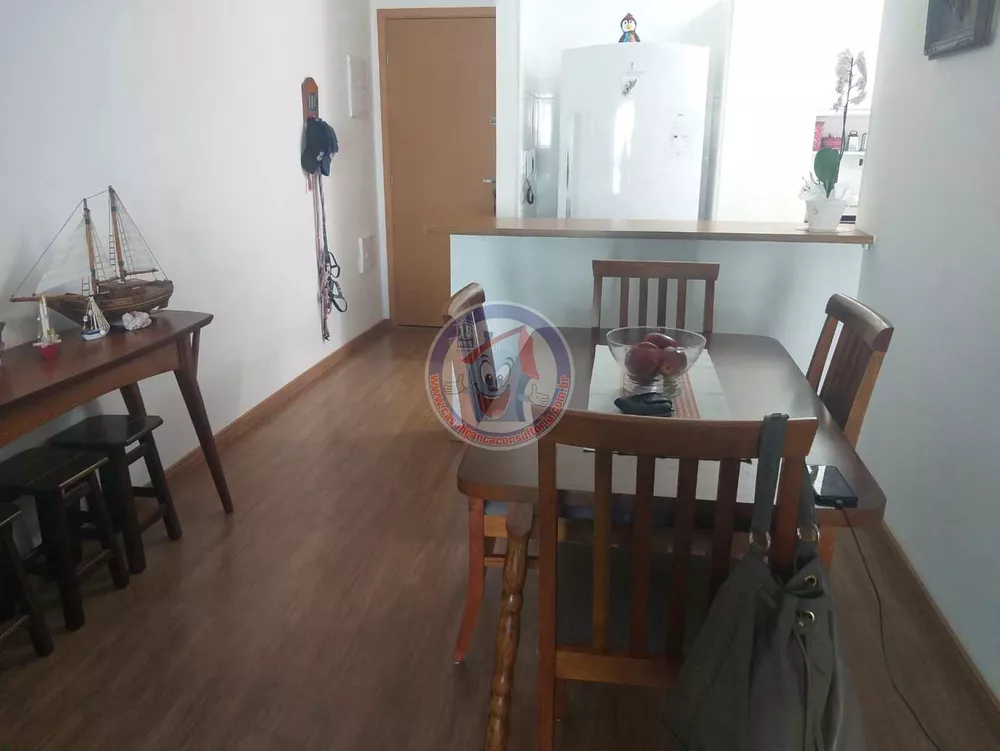 Apartamento à venda com 2 quartos, 83m² - Foto 2