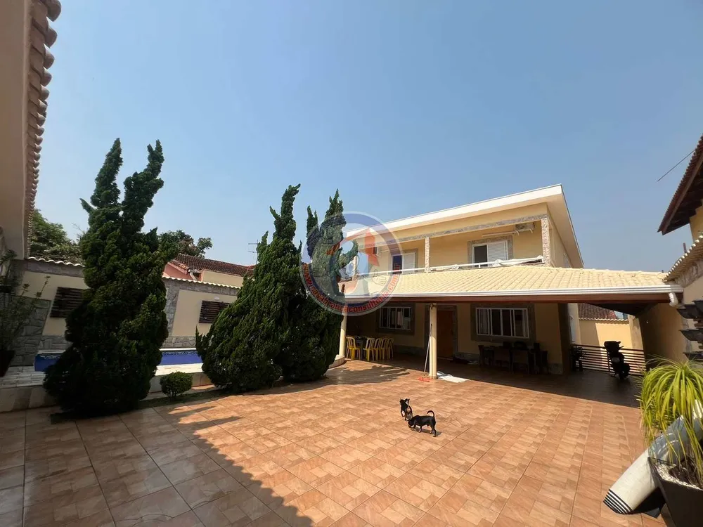 Sobrado, 5 quartos, 259 m² - Foto 1