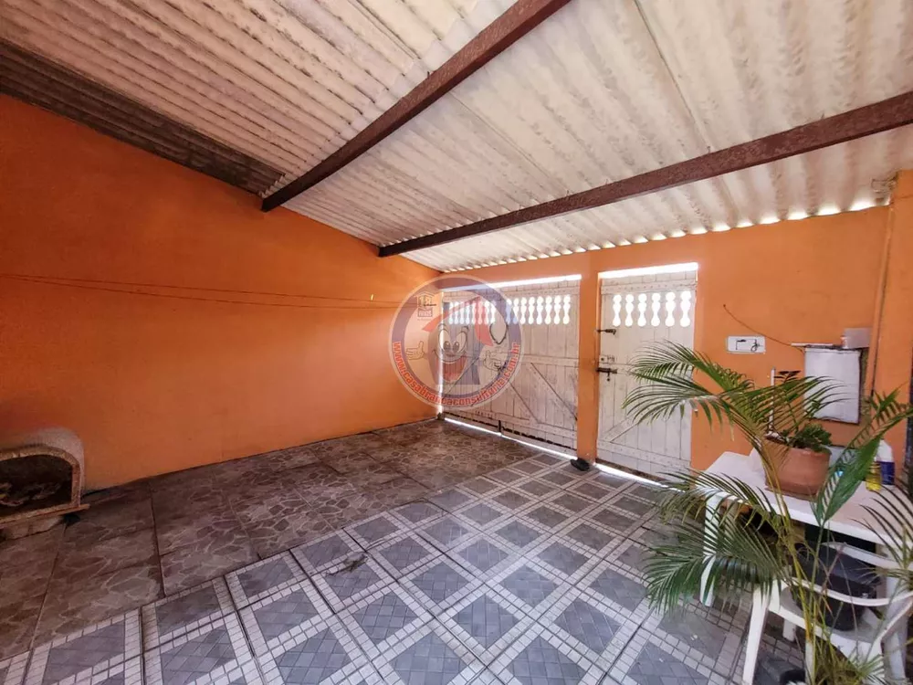 Casa à venda com 2 quartos, 61m² - Foto 3