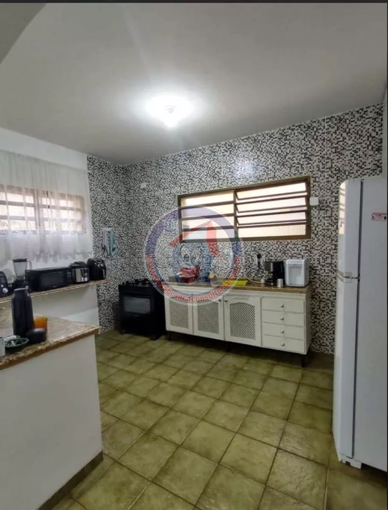 Sobrado à venda com 3 quartos, 253m² - Foto 4