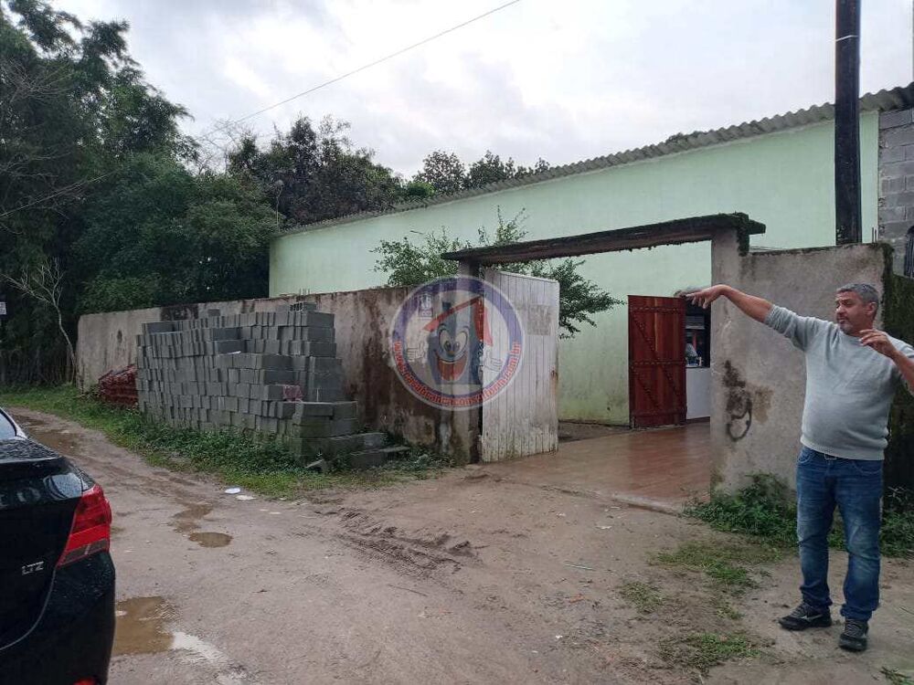 Chácara à venda com 2 quartos, 1000m² - Foto 2