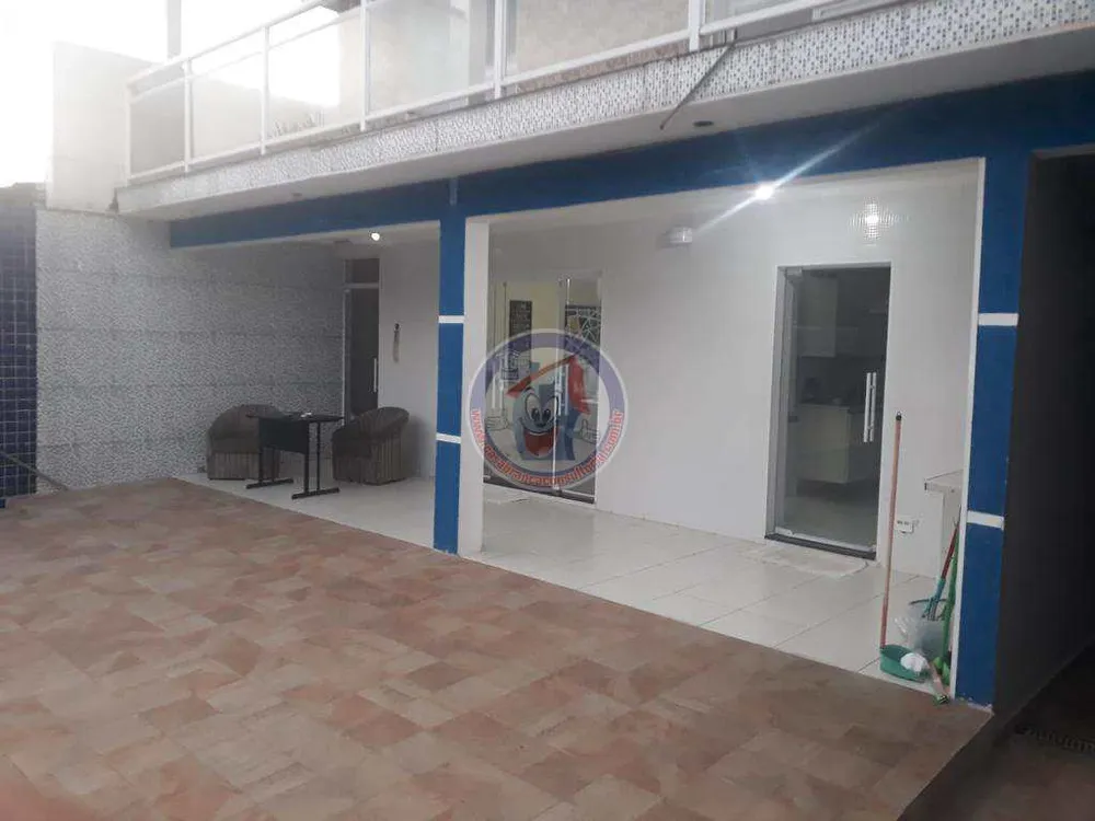 Sobrado, 3 quartos, 235 m² - Foto 2