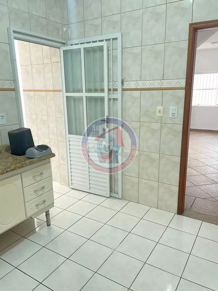 Sobrado à venda com 2 quartos, 77m² - Foto 4