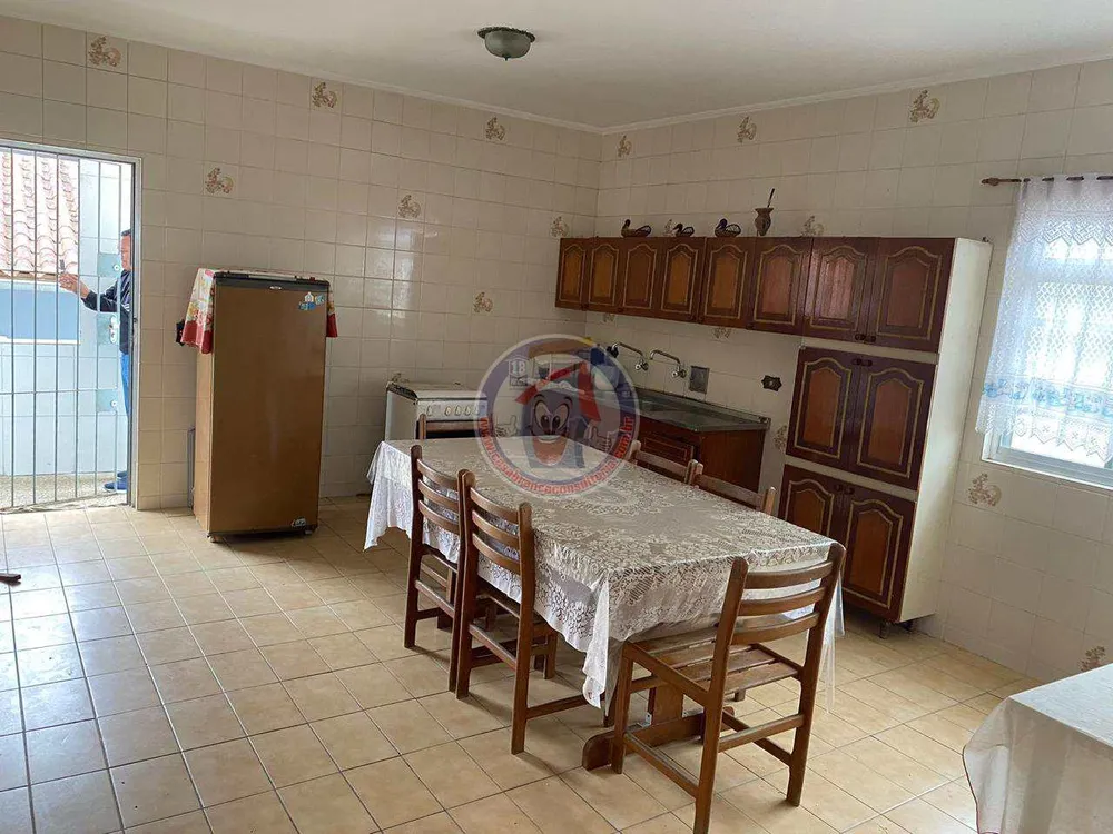 Casa, 7 quartos, 234 m² - Foto 9