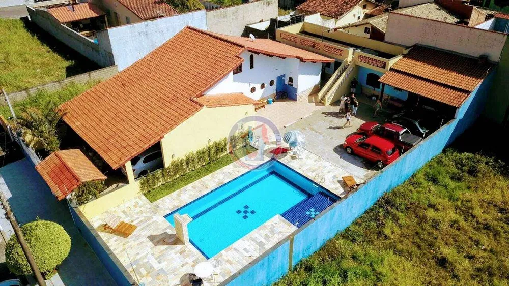 Casa, 4 quartos, 240 m² - Foto 1