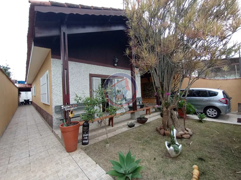 Casa à venda com 2 quartos, 126m² - Foto 1