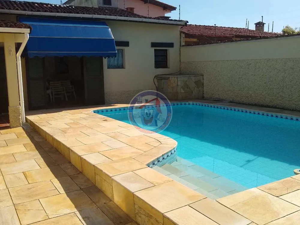 Casa, 3 quartos, 240 m² - Foto 13