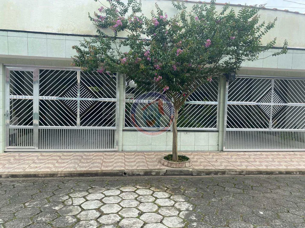 Casa, 6 quartos, 294 m² - Foto 1