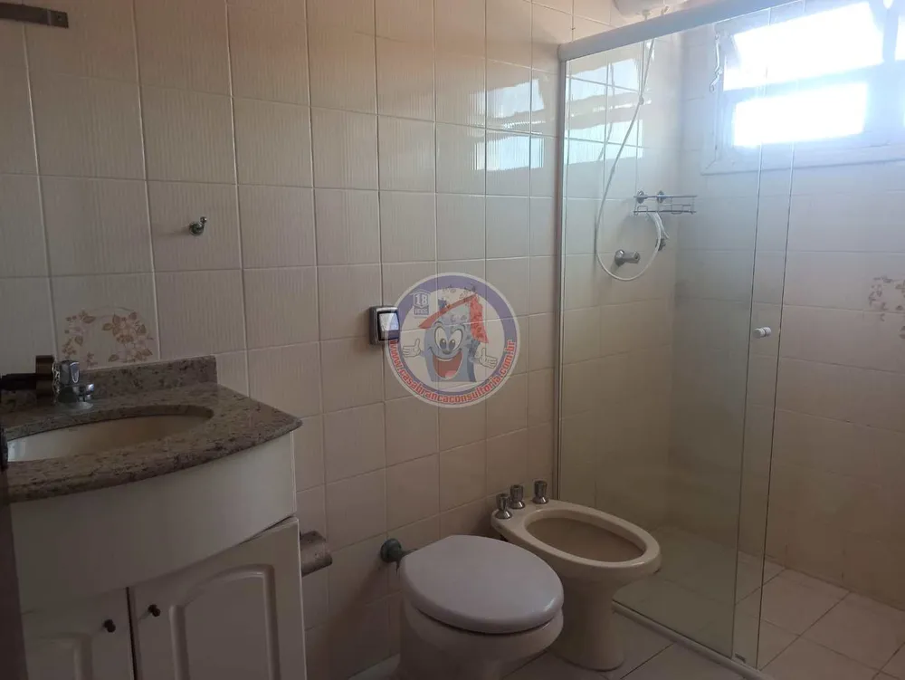 Casa, 4 quartos, 252 m² - Foto 2