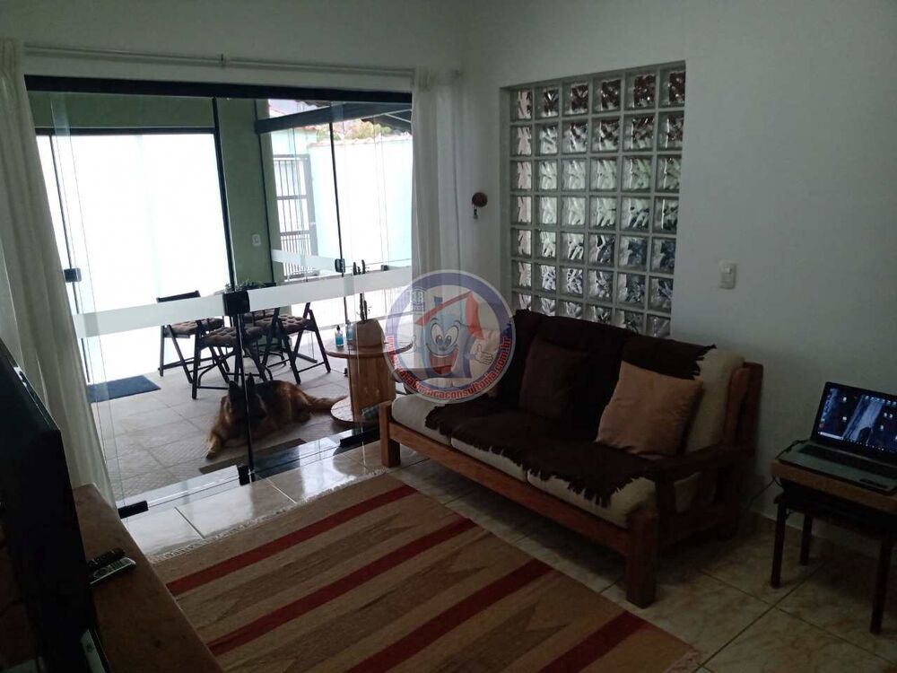 Casa, 5 quartos, 156 m² - Foto 1