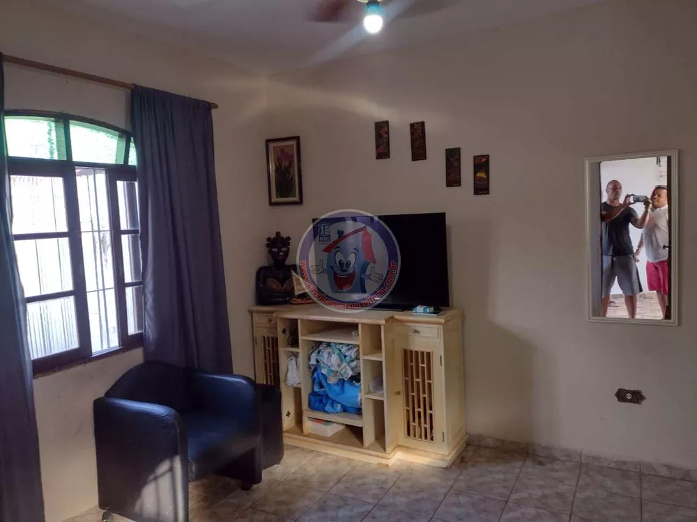 Casa à venda com 1 quarto, 50m² - Foto 4