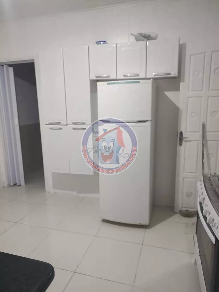 Casa à venda com 2 quartos, 62m² - Foto 3