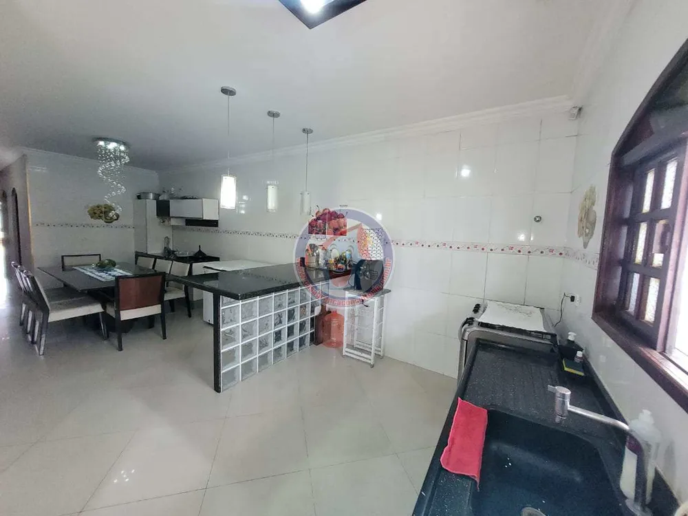 Casa, 4 quartos, 205 m² - Foto 9