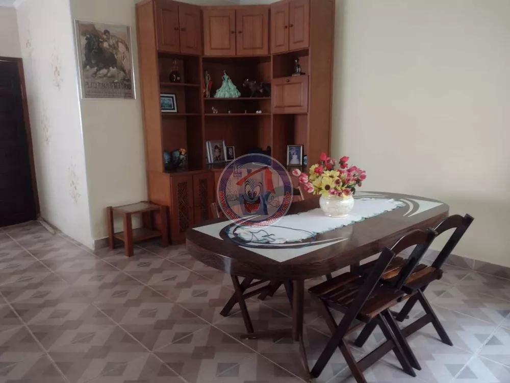 Casa à venda com 3 quartos, 300m² - Foto 10