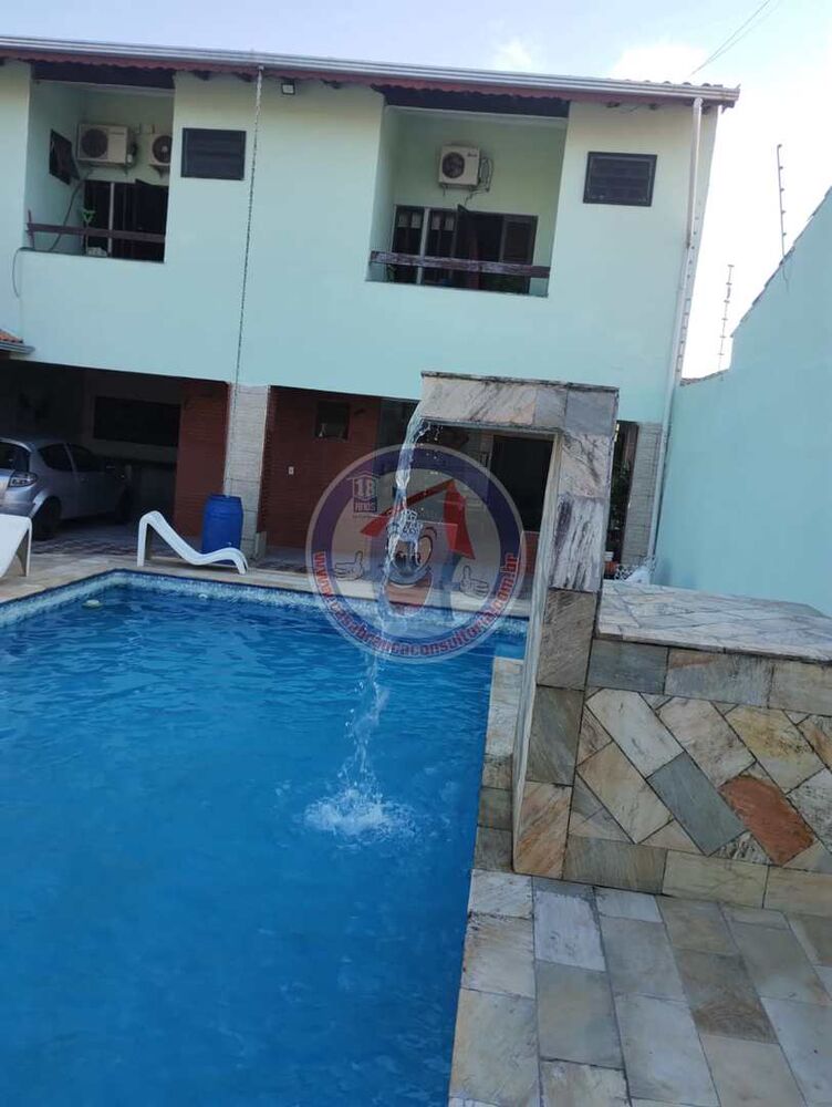 Casa, 5 quartos, 257 m² - Foto 2