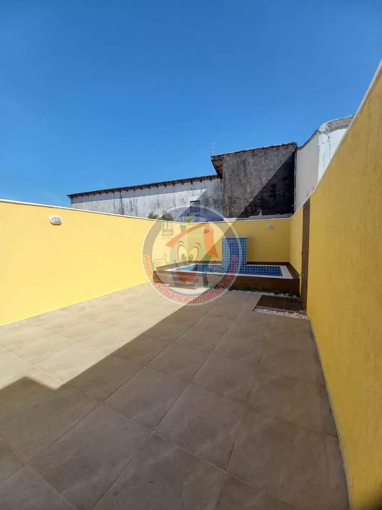 Casa à venda com 2 quartos, 65m² - Foto 3