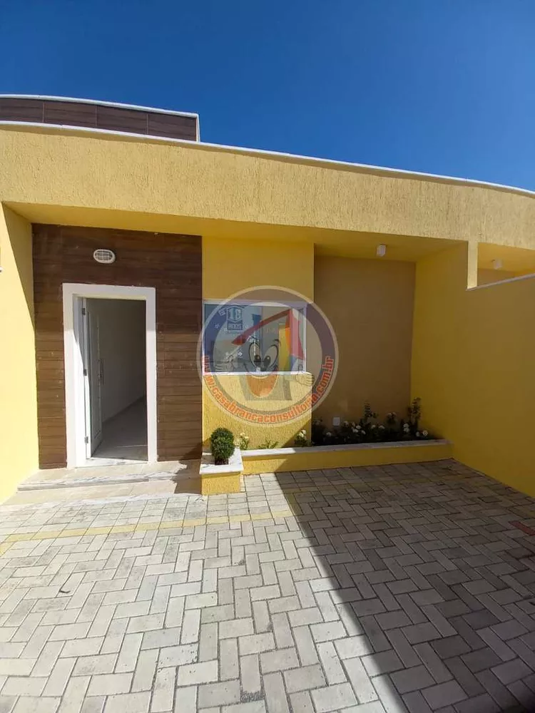 Casa à venda com 2 quartos, 65m² - Foto 5