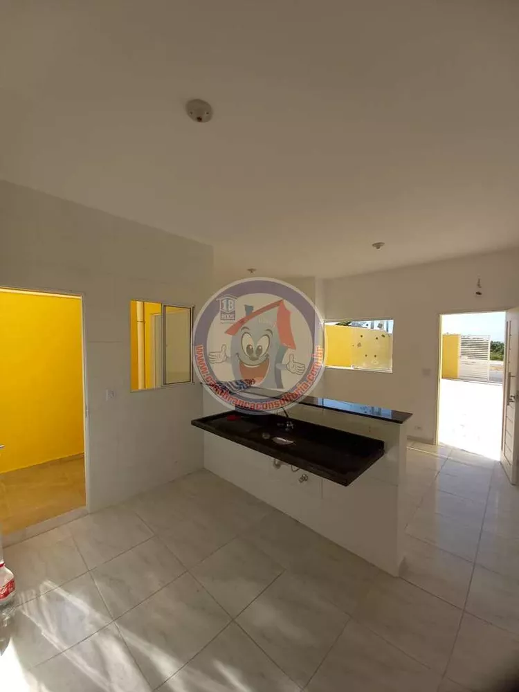 Casa à venda com 2 quartos, 65m² - Foto 7