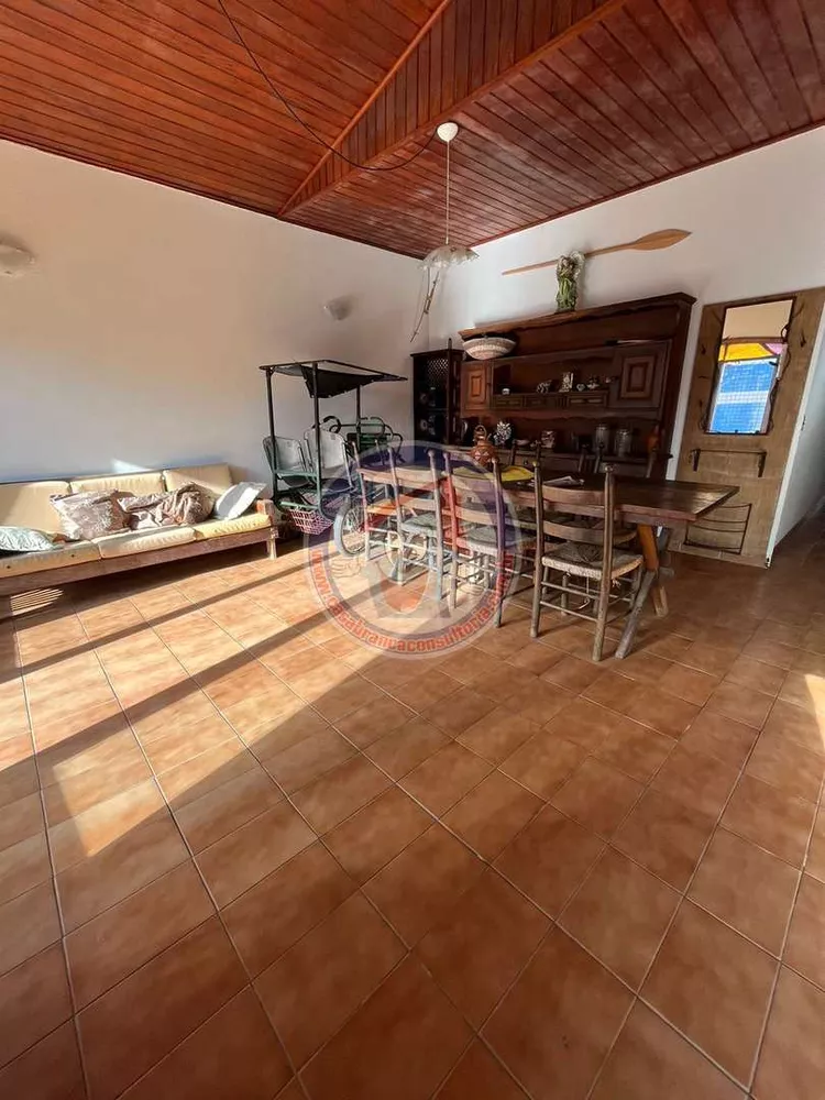 Casa à venda com 3 quartos, 177m² - Foto 4