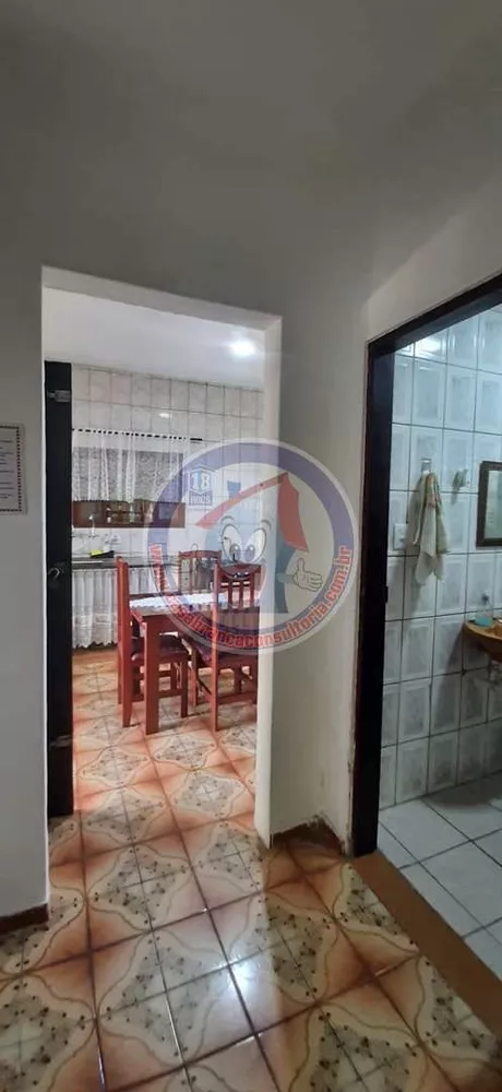 Sobrado à venda com 2 quartos, 217m² - Foto 6