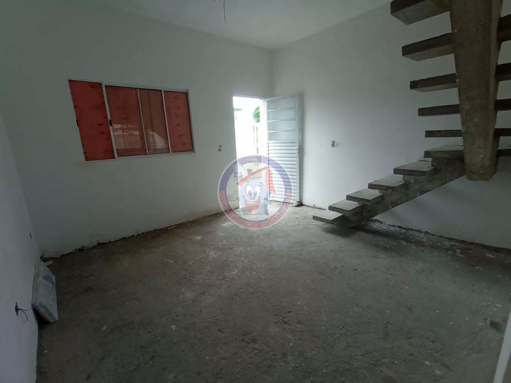 Sobrado à venda com 2 quartos, 64m² - Foto 3