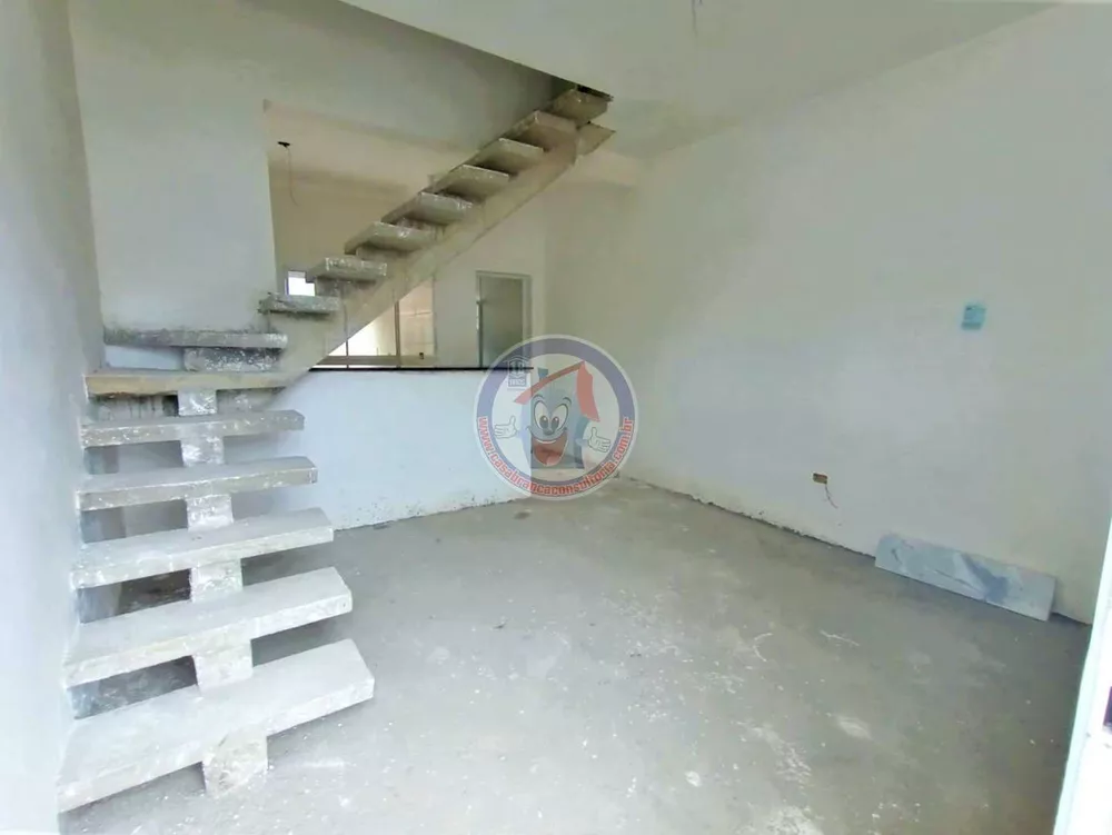 Sobrado à venda com 2 quartos, 64m² - Foto 1