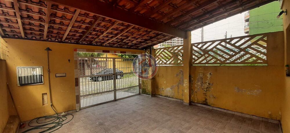 Sobrado à venda com 3 quartos, 70m² - Foto 1
