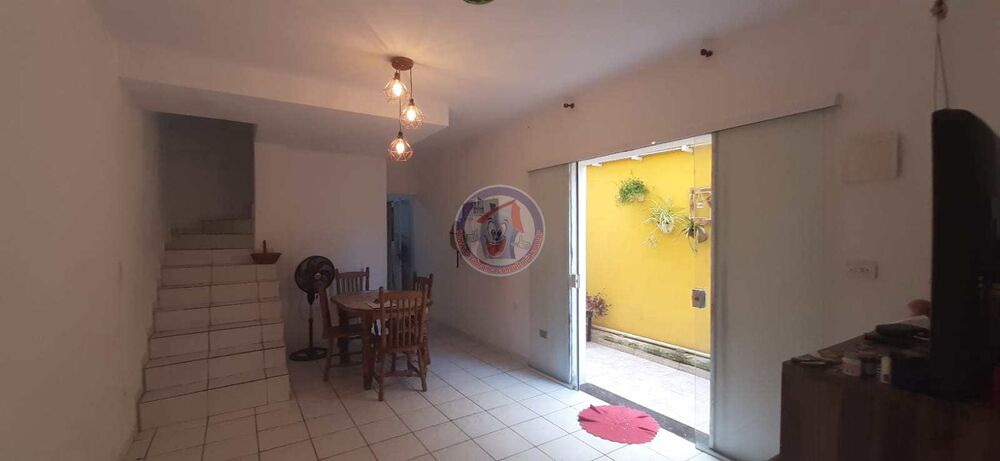 Sobrado à venda com 3 quartos, 70m² - Foto 3