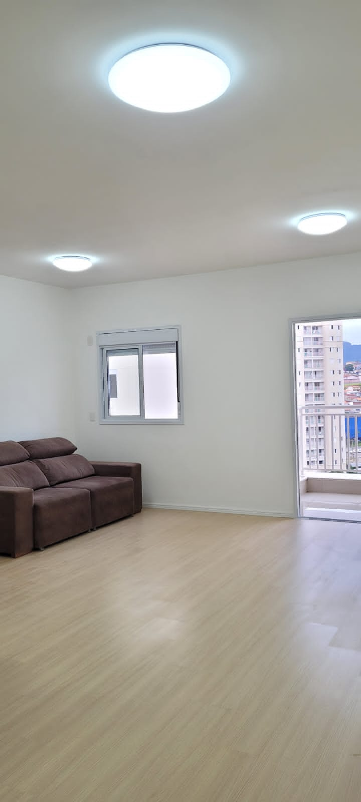 Apartamento à venda com 2 quartos, 74m² - Foto 1