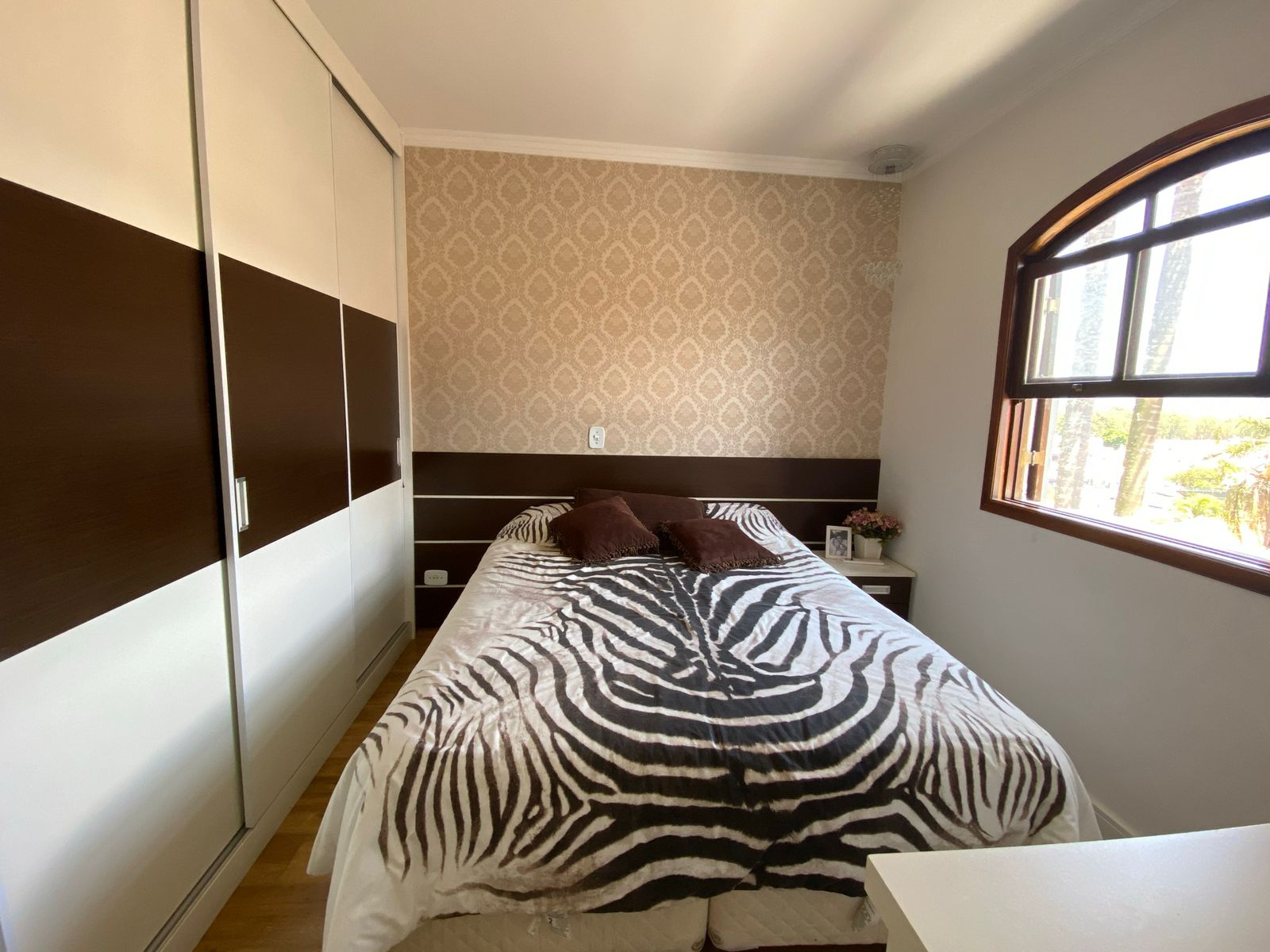 Apartamento à venda com 3 quartos, 90m² - Foto 4