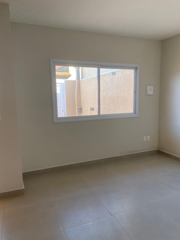 Casa à venda com 2 quartos, 69m² - Foto 7