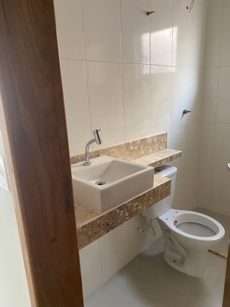 Casa à venda com 2 quartos, 69m² - Foto 6