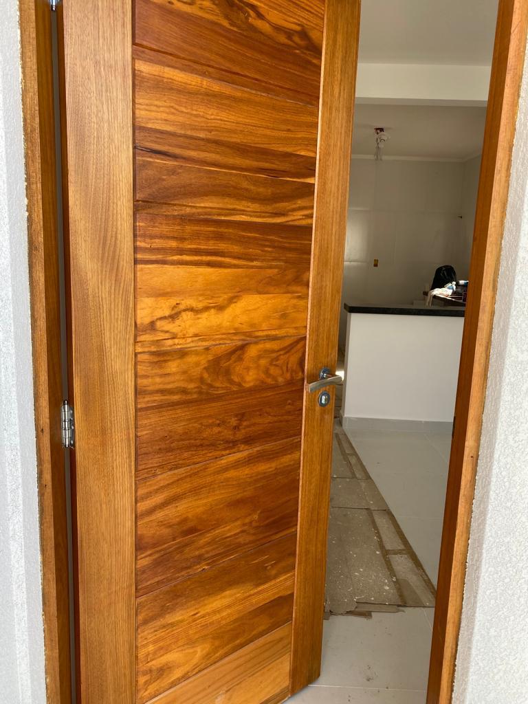 Casa à venda com 2 quartos, 69m² - Foto 2