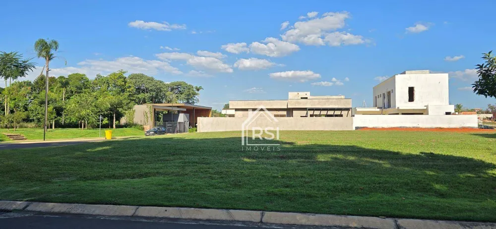 Loteamento e Condomínio, 604 m² - Foto 1