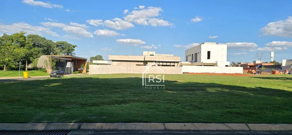 Loteamento e Condomínio, 604 m² - Foto 2