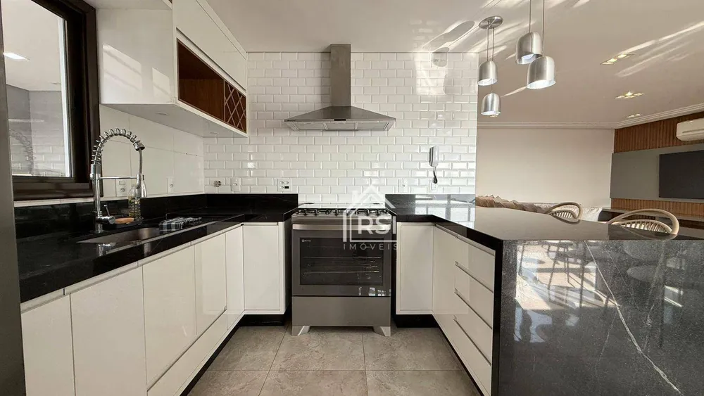 Cobertura, 3 quartos, 202 m² - Foto 3